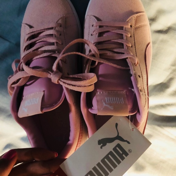 Brand new PUMA shoes with tag - Picture 3 of 7